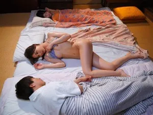 Phòng thử đồ của phụ nữ - Cô ấy thủ dâm xong
