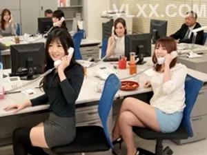 Vợ sếp ngon quá con cặc mình thẳng tắp rồi